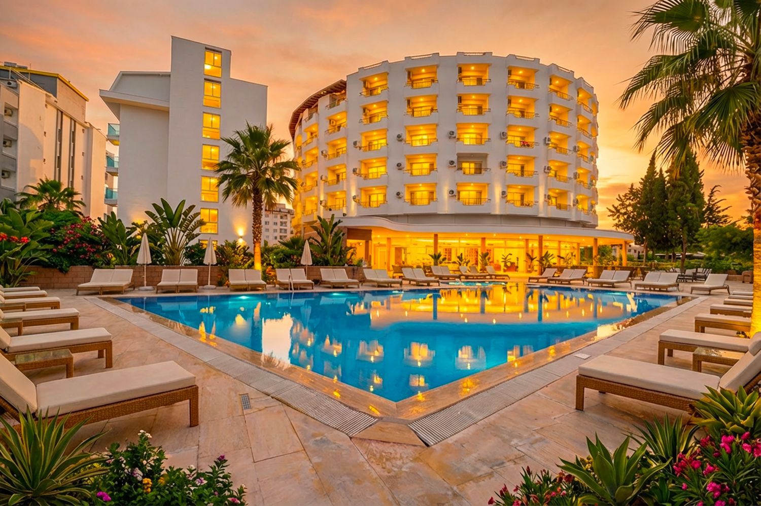 Otel Dış Görünümü